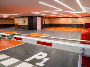 نور خطی پارکینگ ساختمان اداری 