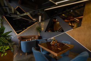 چراغ خطی برای رستوران