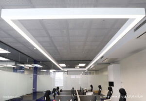 طراحی روشنایی کارگزاری صنعت و معدن با چراغ خطی لاین نورانه