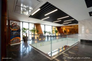 ساختمان فب - چراغ خطی لاین نورانه بهمراه چراغ لنزا