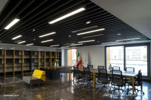 ساختمان فب - چراغ خطی لاین نورانه بهمراه چراغ لنزا