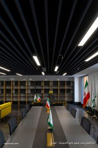 ساختمان فب - چراغ خطی لاین نورانه بهمراه چراغ لنزا