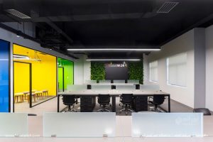 دفتر اداری شرکت الوند چراغ لاینی نورانه