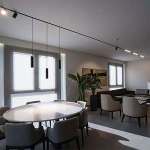 انواع چراغ مگنتی در سیستم مولتی ترک ، منزل مسکونی فرشته تهران