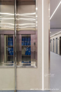 چراغ خطی کناف مدل ورونا با طراحی تریم لس (بدون لبه) ، مرکز جراحی محدود نگاره