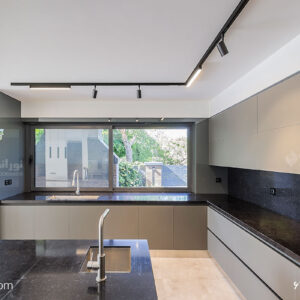 چراغ مگنتی مولتی ترک نورانه، پروژه مسکونی ویلایی لوکس