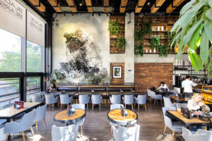 نورانه پروژه سیلوا آویز کافه بلک برز تهران