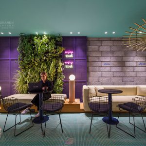 دفتر اداری قبادیان تهران نورانه چراغ تریمو