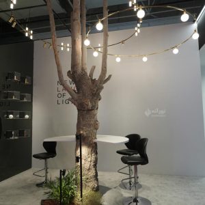 چراغ محوطه‌ای مدرن با درجه حفاظت IP65