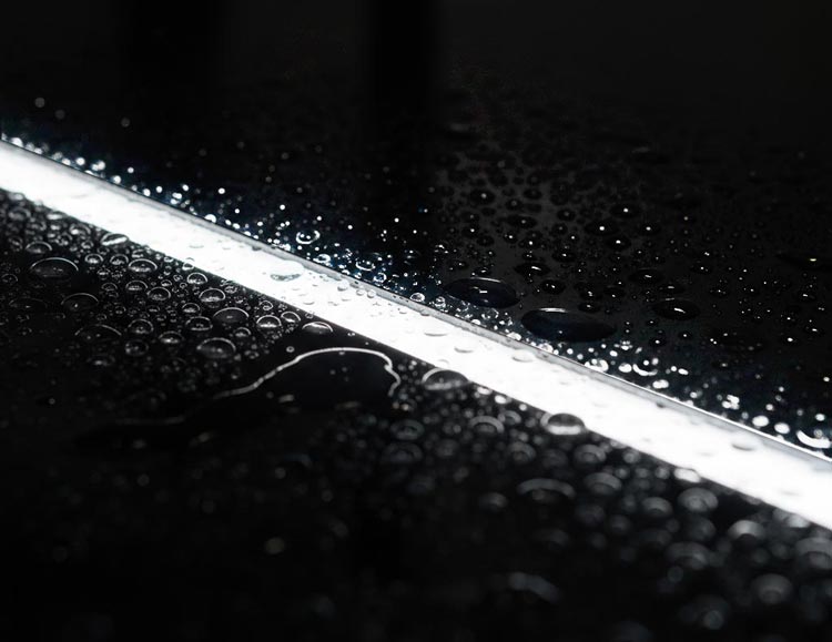 چراغ خطی ضد آب نورانه