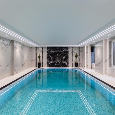 نورپردازی استخر