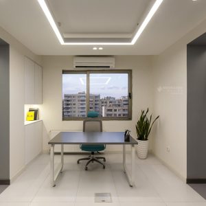 نورپردازی دفتر اداری باکس با چراغ لاین نورانه